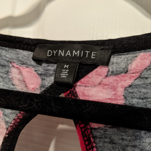 Dynamite tee with keyhole back - Picture 3 of 3
